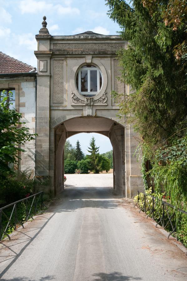 La Janenquelle Bed & Breakfast Sarry  Exterior photo